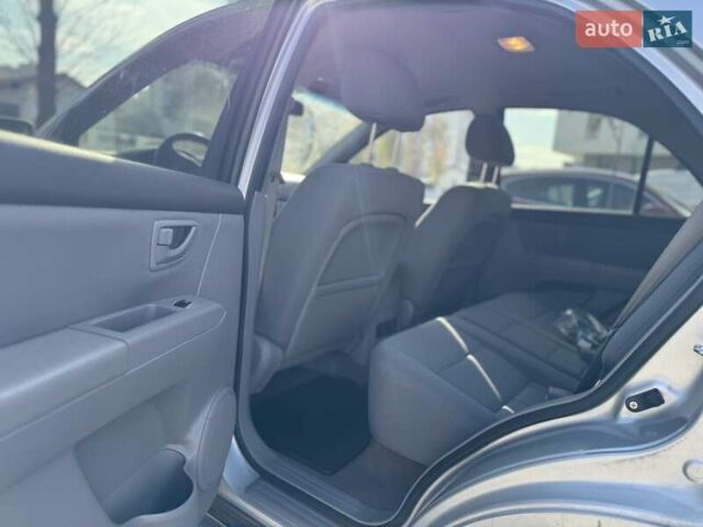 Киа Соренто 2008 в Львове на Automoto.ua Серый Киа Соренто, объемом двигателя 2.5 л и пробегом 212 тыс. км за 4950 $, фото 9 на Automoto.ua