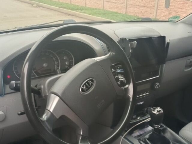 Сірий Кіа Соренто, об'ємом двигуна 2.5 л та пробігом 220 тис. км за 5500 $, фото 5 на Automoto.ua