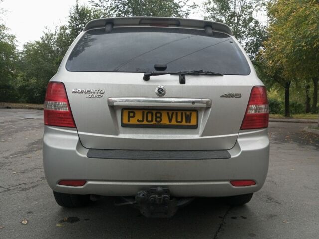 Серый Киа Соренто, объемом двигателя 3 л и пробегом 142 тыс. км за 3300 $, фото 4 на Automoto.ua