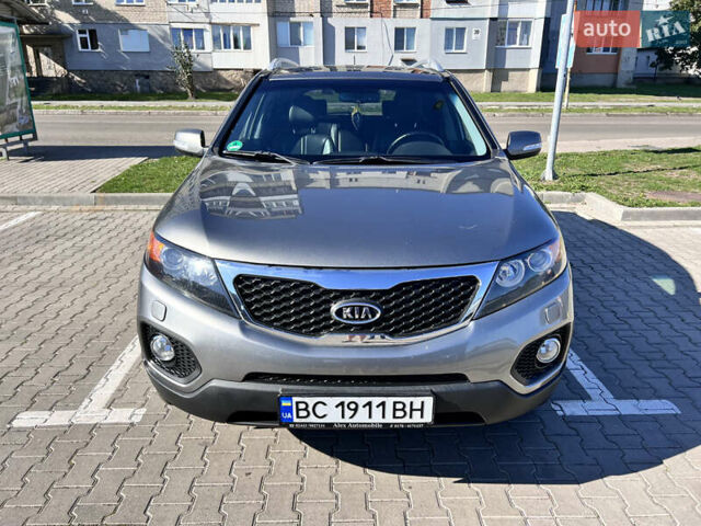 Серый Киа Соренто, объемом двигателя 2.2 л и пробегом 211 тыс. км за 13900 $, фото 1 на Automoto.ua