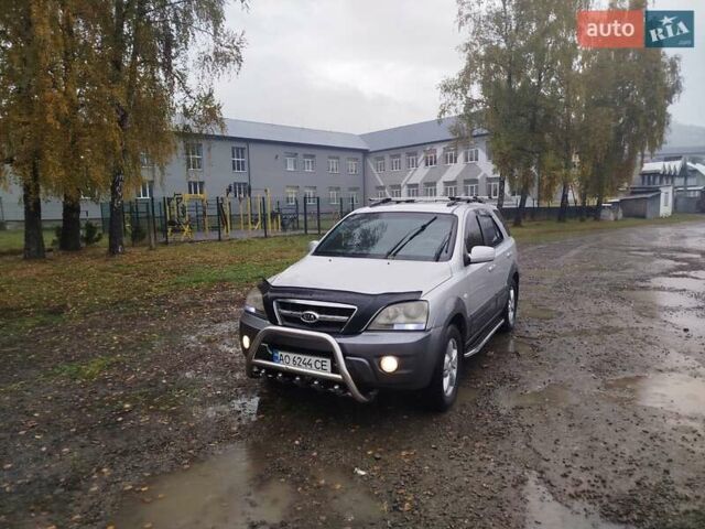 Киа Соренто 2009 в Тячеве на Automoto.ua Серый Киа Соренто, объемом двигателя 2.5 л и пробегом 300 тыс. км за 7500 $, фото 8 на Automoto.ua