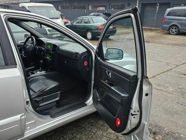 Серый Киа Соренто, объемом двигателя 2.5 л и пробегом 166 тыс. км за 3000 $, фото 12 на Automoto.ua