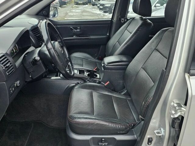 Серый Киа Соренто, объемом двигателя 2.5 л и пробегом 166 тыс. км за 3000 $, фото 13 на Automoto.ua