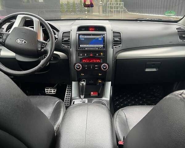 Серый Киа Соренто, объемом двигателя 2.2 л и пробегом 217 тыс. км за 11750 $, фото 21 на Automoto.ua