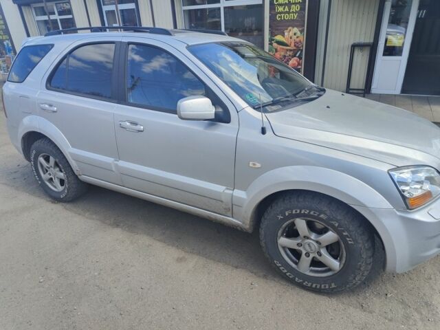 Серый Киа Соренто, объемом двигателя 2.5 л и пробегом 230 тыс. км за 4900 $, фото 1 на Automoto.ua