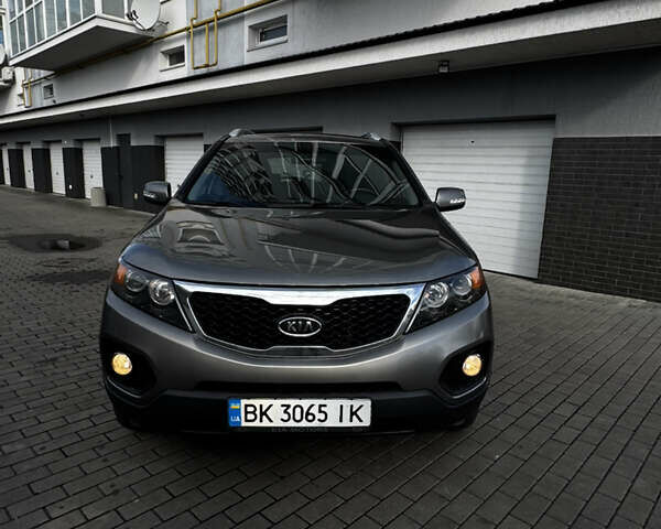 Кіа Соренто 2009 у Рівному на Automoto.ua Сірий Кіа Соренто, об'ємом двигуна 2.2 л та пробігом 265 тис. км за 12500 $, фото 11 на Automoto.ua