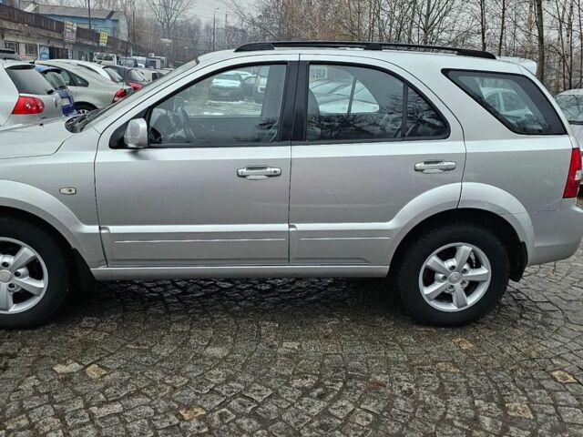 Серый Киа Соренто, объемом двигателя 2.5 л и пробегом 166 тыс. км за 3000 $, фото 4 на Automoto.ua