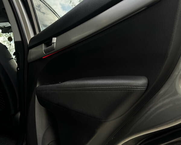 Кіа Соренто 2009 у Рівному на Automoto.ua Сірий Кіа Соренто, об'ємом двигуна 2.2 л та пробігом 265 тис. км за 12500 $, фото 35 на Automoto.ua