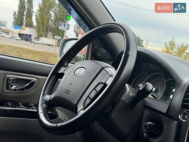 Сірий Кіа Соренто, об'ємом двигуна 3.78 л та пробігом 187 тис. км за 7850 $, фото 25 на Automoto.ua