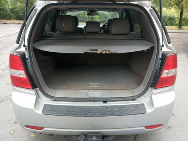 Серый Киа Соренто, объемом двигателя 3 л и пробегом 142 тыс. км за 3300 $, фото 11 на Automoto.ua