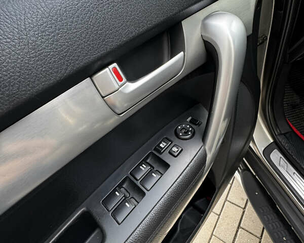 Кіа Соренто 2009 у Рівному на Automoto.ua Сірий Кіа Соренто, об'ємом двигуна 2.2 л та пробігом 265 тис. км за 12500 $, фото 29 на Automoto.ua