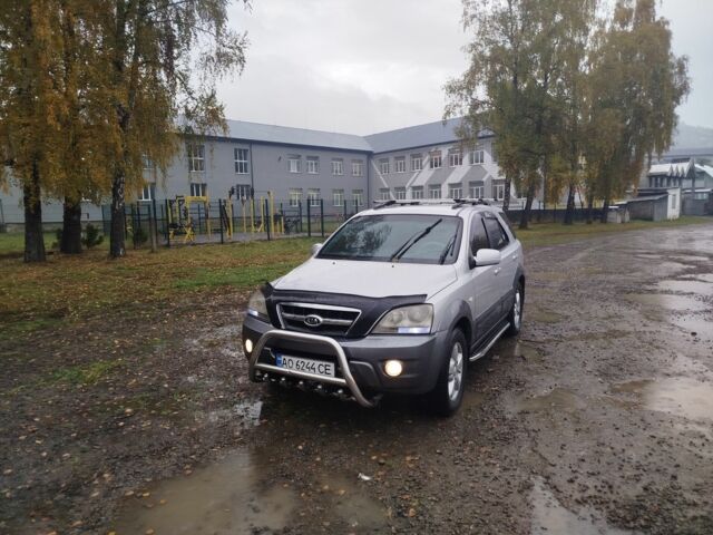 Киа Соренто 2009 в Тячеве на Automoto.ua Серый Киа Соренто, объемом двигателя 2.5 л и пробегом 250 тыс. км за 7500 $, фото 5 на Automoto.ua