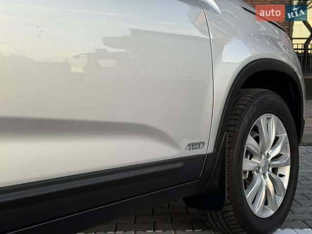 Сірий Кіа Соренто, об'ємом двигуна 2.2 л та пробігом 207 тис. км за 13300 $, фото 25 на Automoto.ua