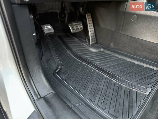 Сірий Кіа Соренто, об'ємом двигуна 2.2 л та пробігом 207 тис. км за 13300 $, фото 44 на Automoto.ua