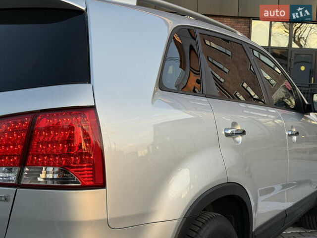 Сірий Кіа Соренто, об'ємом двигуна 2.2 л та пробігом 207 тис. км за 13300 $, фото 23 на Automoto.ua