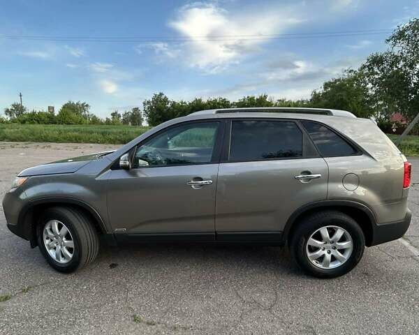 Серый Киа Соренто, объемом двигателя 2.4 л и пробегом 260 тыс. км за 11500 $, фото 28 на Automoto.ua