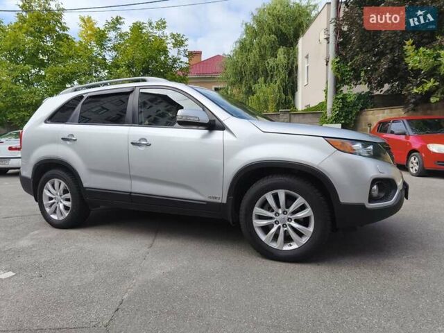 Серый Киа Соренто, объемом двигателя 2.4 л и пробегом 137 тыс. км за 11999 $, фото 10 на Automoto.ua