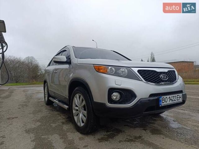 Серый Киа Соренто, объемом двигателя 2.2 л и пробегом 320 тыс. км за 12700 $, фото 1 на Automoto.ua