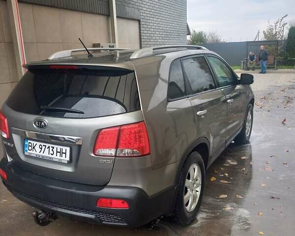 Сірий Кіа Соренто, об'ємом двигуна 2.2 л та пробігом 225 тис. км за 12800 $, фото 6 на Automoto.ua