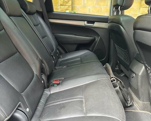 Серый Киа Соренто, объемом двигателя 2.4 л и пробегом 137 тыс. км за 11999 $, фото 16 на Automoto.ua