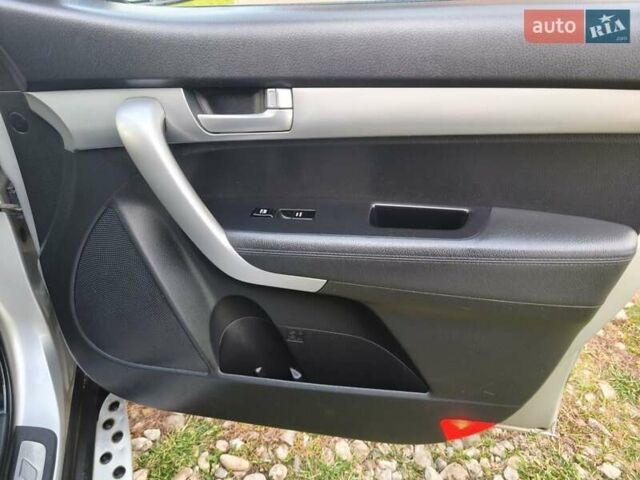 Серый Киа Соренто, объемом двигателя 2.2 л и пробегом 244 тыс. км за 10450 $, фото 40 на Automoto.ua