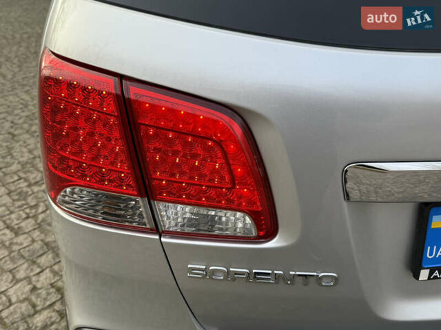 Серый Киа Соренто, объемом двигателя 2.2 л и пробегом 225 тыс. км за 12950 $, фото 22 на Automoto.ua