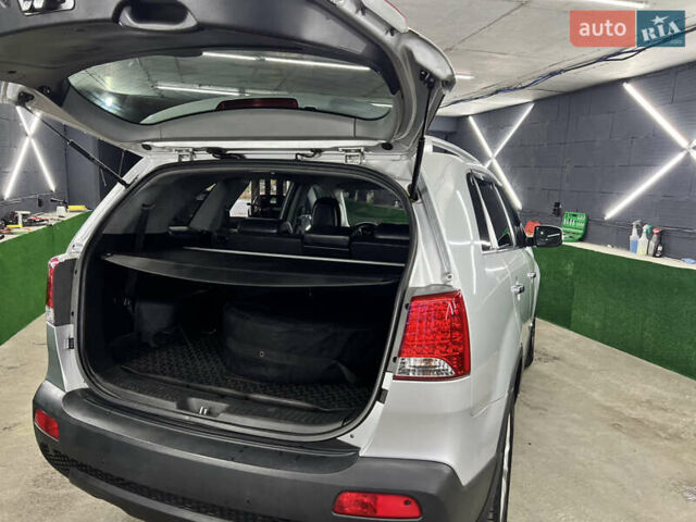 Киа Соренто 2010 в Киеве на Automoto.ua Серый Киа Соренто, объемом двигателя 2.4 л и пробегом 225 тыс. км за 11500 $, фото 55 на Automoto.ua