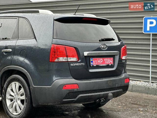 Серый Киа Соренто, объемом двигателя 2.2 л и пробегом 195 тыс. км за 12800 $, фото 7 на Automoto.ua
