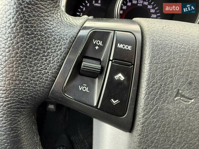 Серый Киа Соренто, объемом двигателя 2.2 л и пробегом 225 тыс. км за 12950 $, фото 42 на Automoto.ua