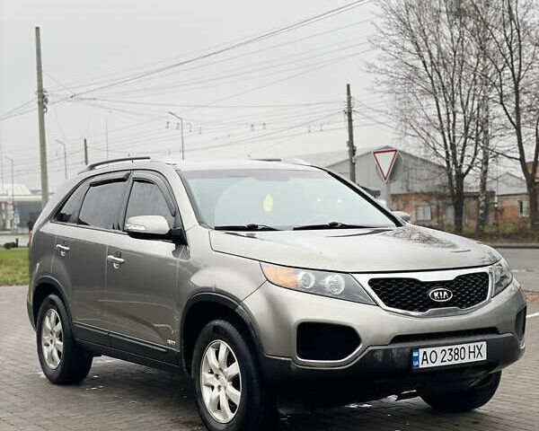 Серый Киа Соренто, объемом двигателя 2.4 л и пробегом 312 тыс. км за 9999 $, фото 5 на Automoto.ua
