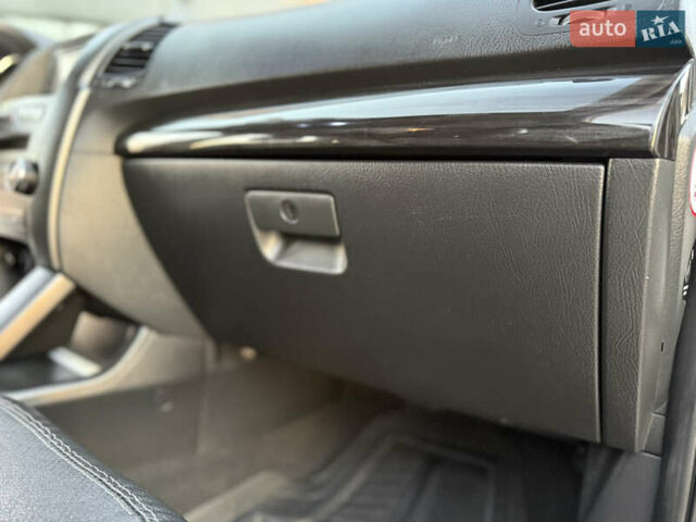 Сірий Кіа Соренто, об'ємом двигуна 2.2 л та пробігом 207 тис. км за 13300 $, фото 71 на Automoto.ua