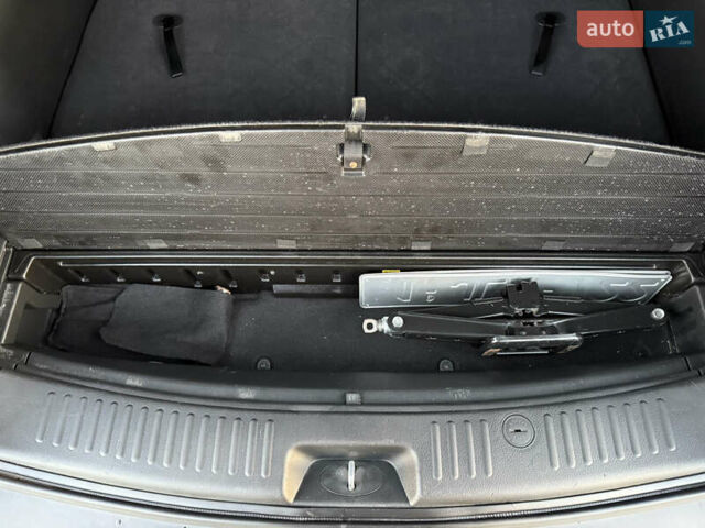 Сірий Кіа Соренто, об'ємом двигуна 2.2 л та пробігом 207 тис. км за 13300 $, фото 59 на Automoto.ua