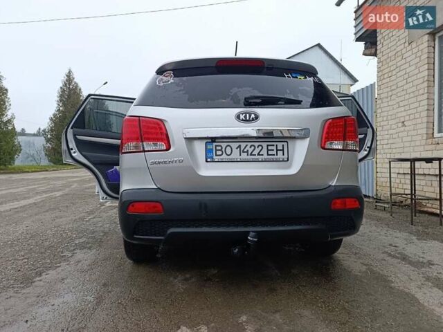 Серый Киа Соренто, объемом двигателя 2.2 л и пробегом 320 тыс. км за 12700 $, фото 6 на Automoto.ua