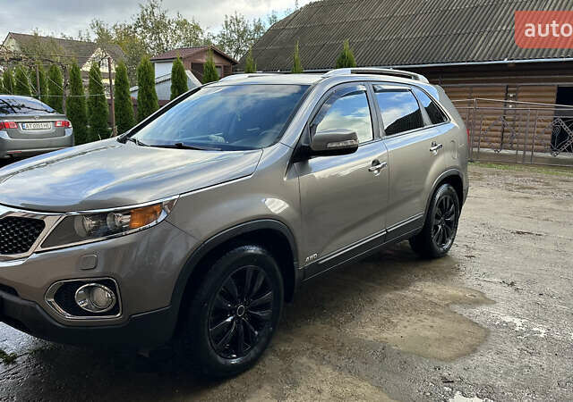 Серый Киа Соренто, объемом двигателя 2.2 л и пробегом 225 тыс. км за 11999 $, фото 4 на Automoto.ua