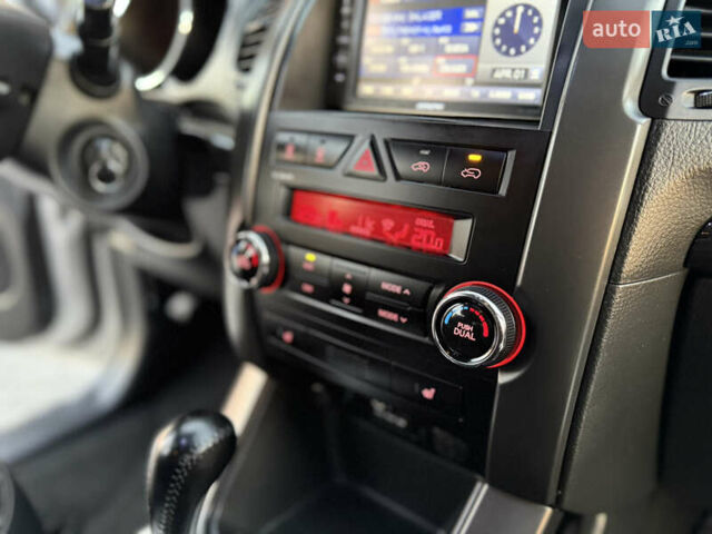 Сірий Кіа Соренто, об'ємом двигуна 2.2 л та пробігом 207 тис. км за 13300 $, фото 75 на Automoto.ua