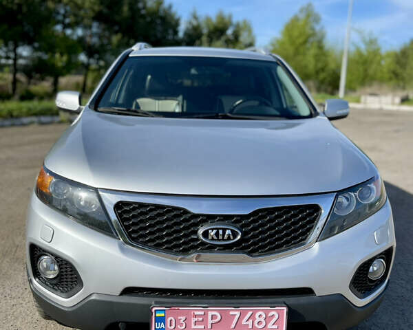 Серый Киа Соренто, объемом двигателя 2.2 л и пробегом 267 тыс. км за 12299 $, фото 2 на Automoto.ua
