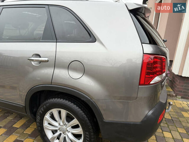Сірий Кіа Соренто, об'ємом двигуна 2.2 л та пробігом 222 тис. км за 12450 $, фото 36 на Automoto.ua