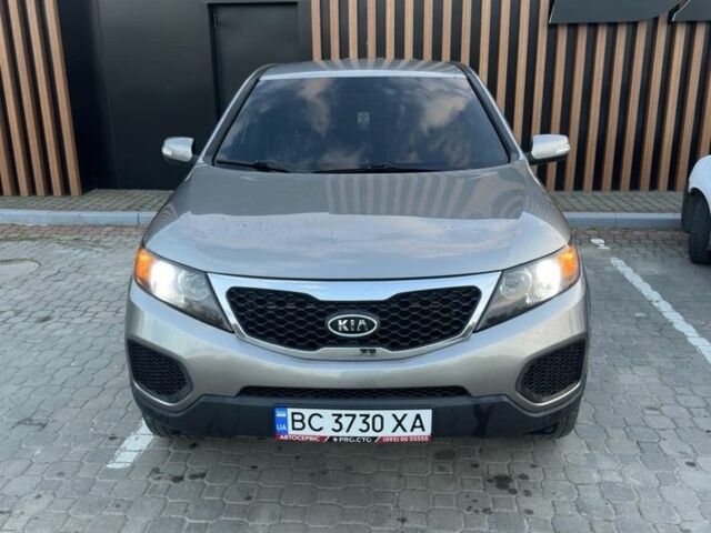 Серый Киа Соренто, объемом двигателя 2.4 л и пробегом 245 тыс. км за 10350 $, фото 3 на Automoto.ua