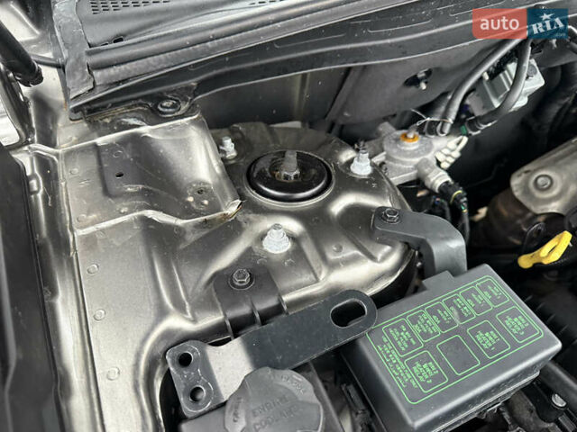 Сірий Кіа Соренто, об'ємом двигуна 2.2 л та пробігом 222 тис. км за 12450 $, фото 55 на Automoto.ua