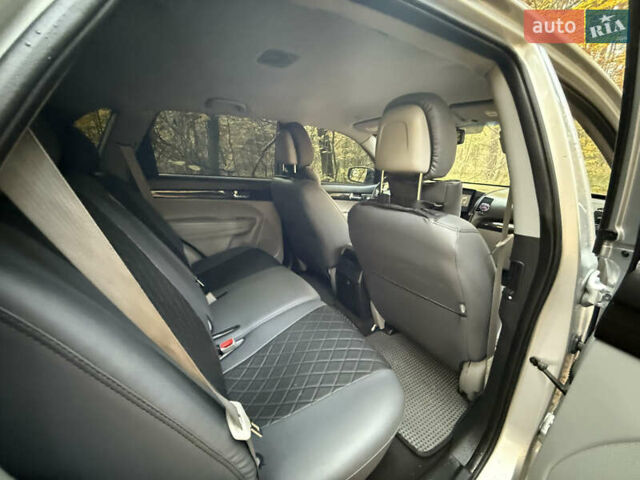 Киа Соренто 2010 в Львове на Automoto.ua Серый Киа Соренто, объемом двигателя 2.36 л и пробегом 190 тыс. км за 9500 $, фото 12 на Automoto.ua