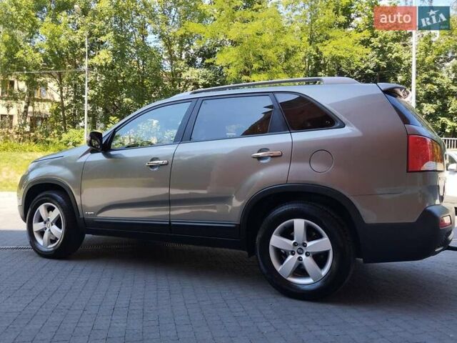 Серый Киа Соренто, объемом двигателя 2.2 л и пробегом 253 тыс. км за 11500 $, фото 6 на Automoto.ua