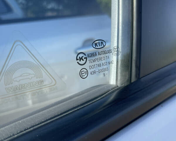 Серый Киа Соренто, объемом двигателя 2.2 л и пробегом 267 тыс. км за 12299 $, фото 68 на Automoto.ua