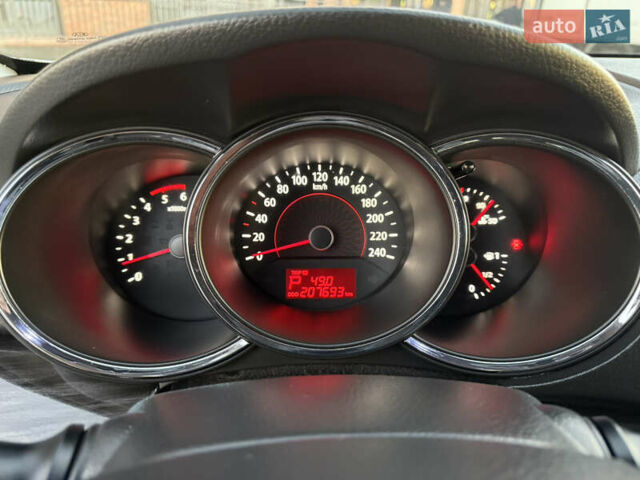 Сірий Кіа Соренто, об'ємом двигуна 2.2 л та пробігом 207 тис. км за 13300 $, фото 90 на Automoto.ua