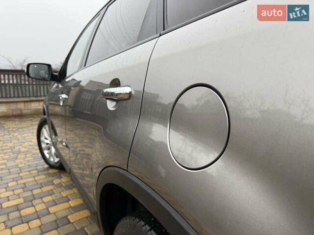 Сірий Кіа Соренто, об'ємом двигуна 2.2 л та пробігом 222 тис. км за 12450 $, фото 51 на Automoto.ua