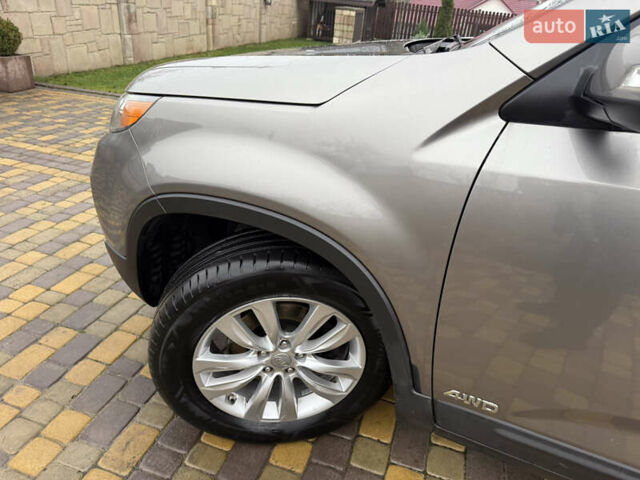 Сірий Кіа Соренто, об'ємом двигуна 2.2 л та пробігом 222 тис. км за 12450 $, фото 39 на Automoto.ua