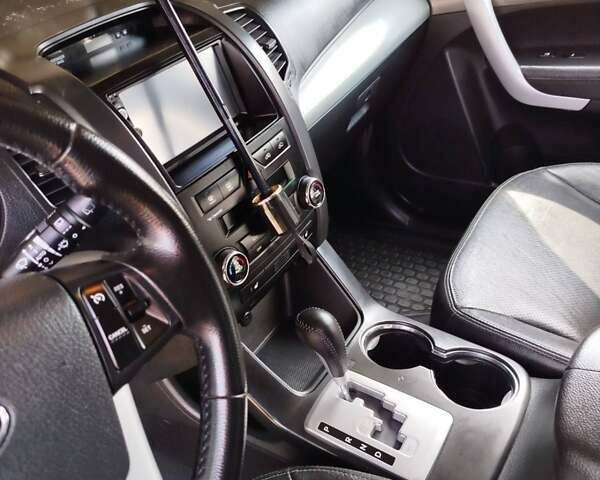 Серый Киа Соренто, объемом двигателя 2.2 л и пробегом 230 тыс. км за 13499 $, фото 21 на Automoto.ua