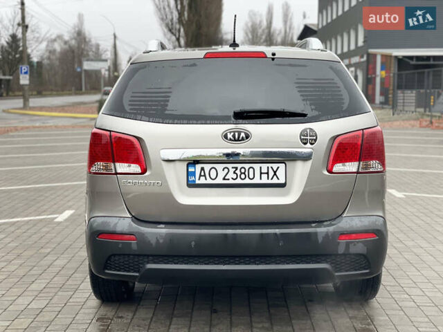 Серый Киа Соренто, объемом двигателя 2.4 л и пробегом 312 тыс. км за 9999 $, фото 7 на Automoto.ua