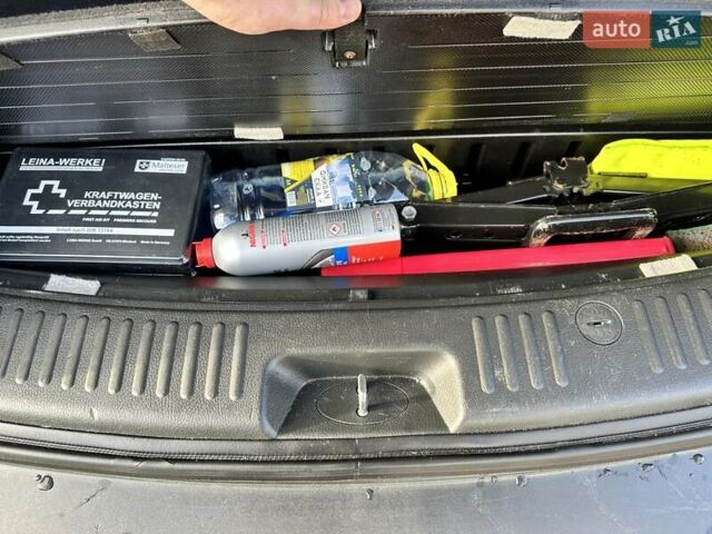 Серый Киа Соренто, объемом двигателя 2.2 л и пробегом 270 тыс. км за 13200 $, фото 24 на Automoto.ua