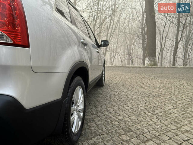 Серый Киа Соренто, объемом двигателя 2.2 л и пробегом 225 тыс. км за 12950 $, фото 26 на Automoto.ua