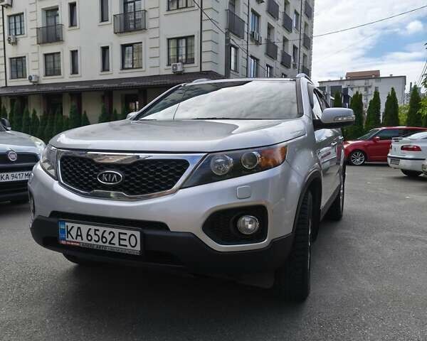 Серый Киа Соренто, объемом двигателя 2.4 л и пробегом 137 тыс. км за 11999 $, фото 6 на Automoto.ua